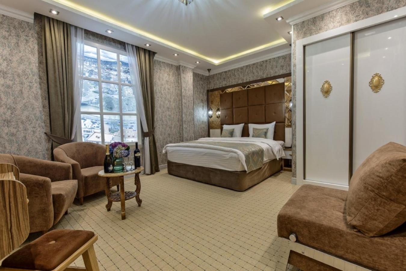 Aqua Hotel Тбілісі Екстер'єр фото